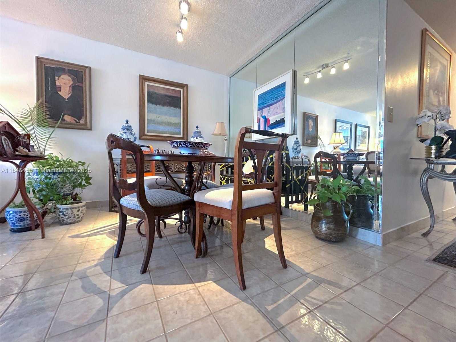 Small Image of 10303 SUNRISE LAKES BLVD #201, Sunrise Number 6