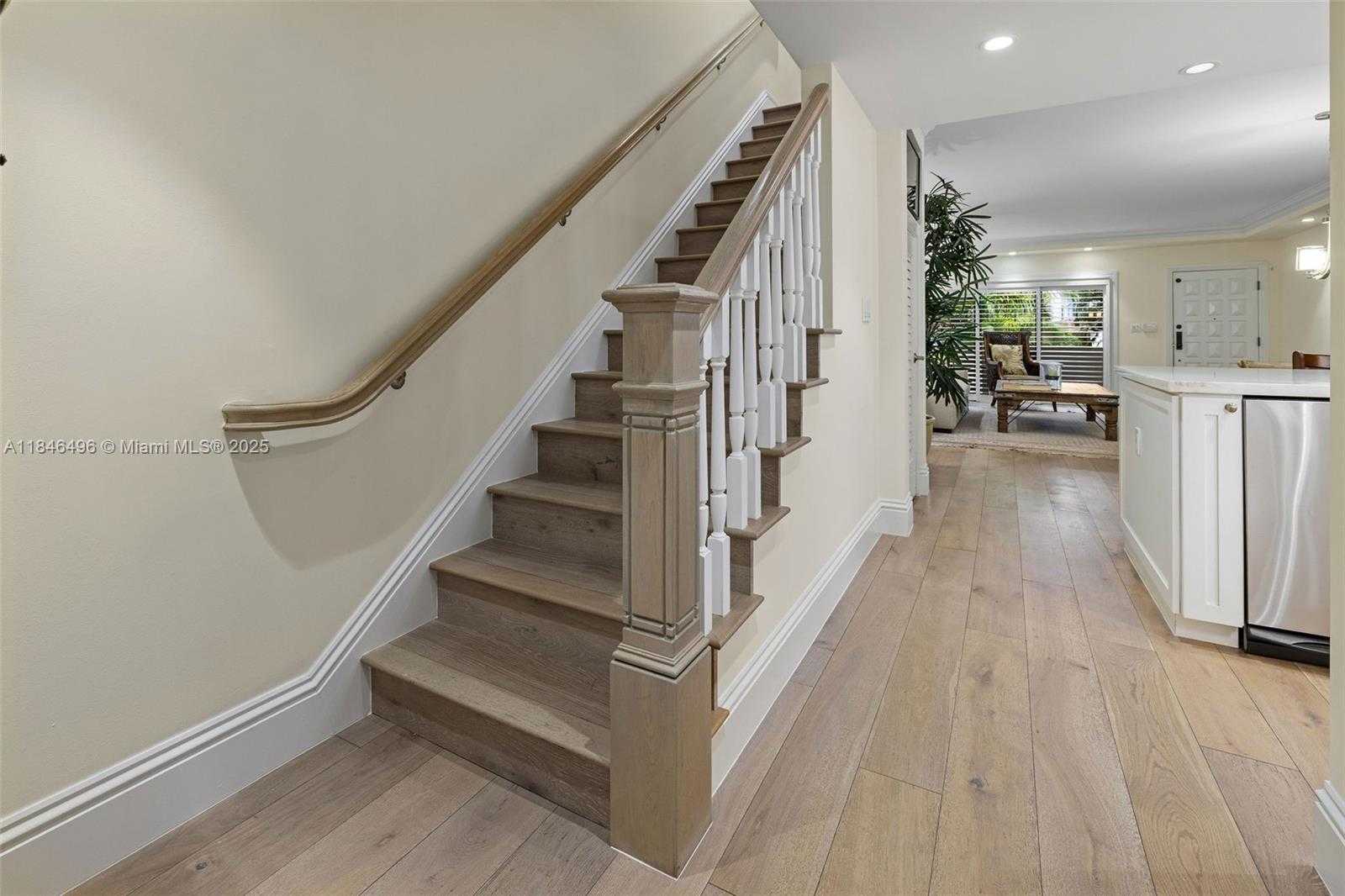 Small Image of 2600 CARDENA ST #2, Coral Gables Number 12