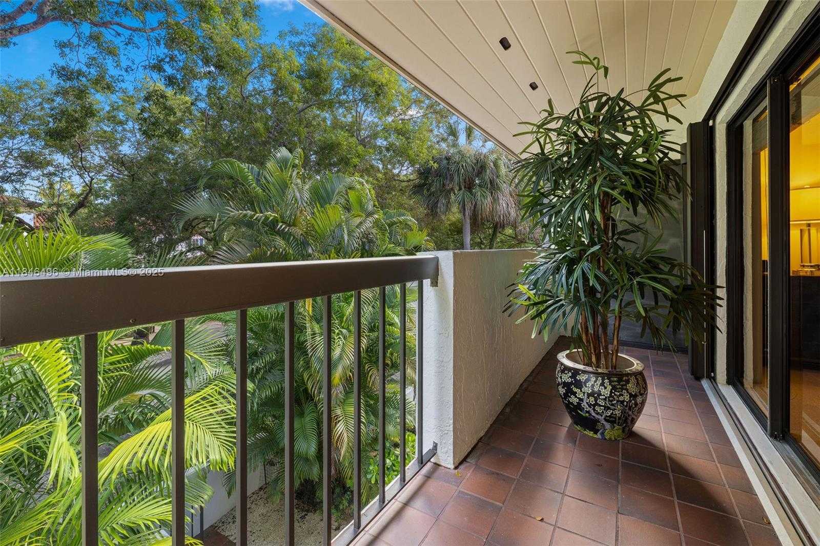 Small Image of 2600 CARDENA ST #2, Coral Gables Number 15