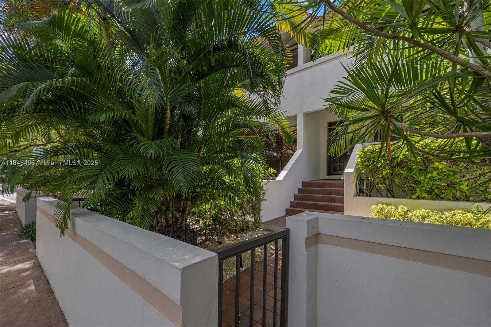 Small Image of 2600 CARDENA ST #2, Coral Gables Number 2