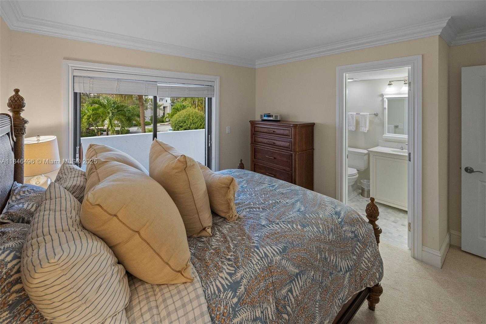 Small Image of 2600 CARDENA ST #2, Coral Gables Number 22