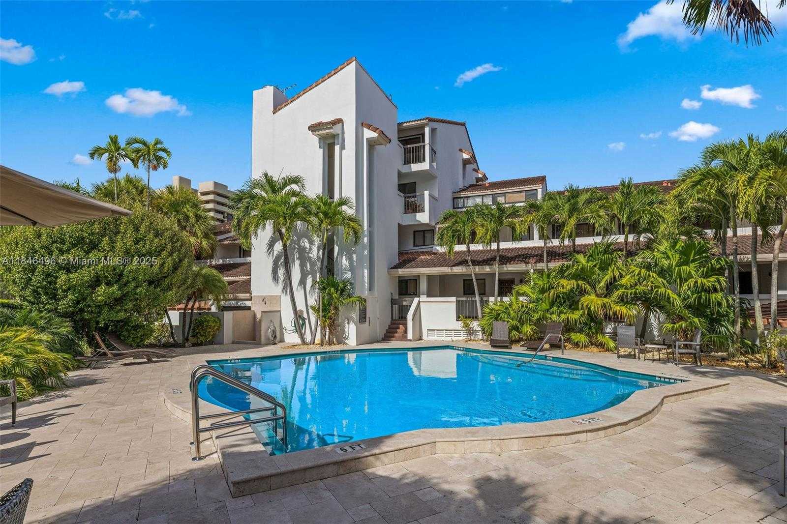 Small Image of 2600 CARDENA ST #2, Coral Gables Number 25