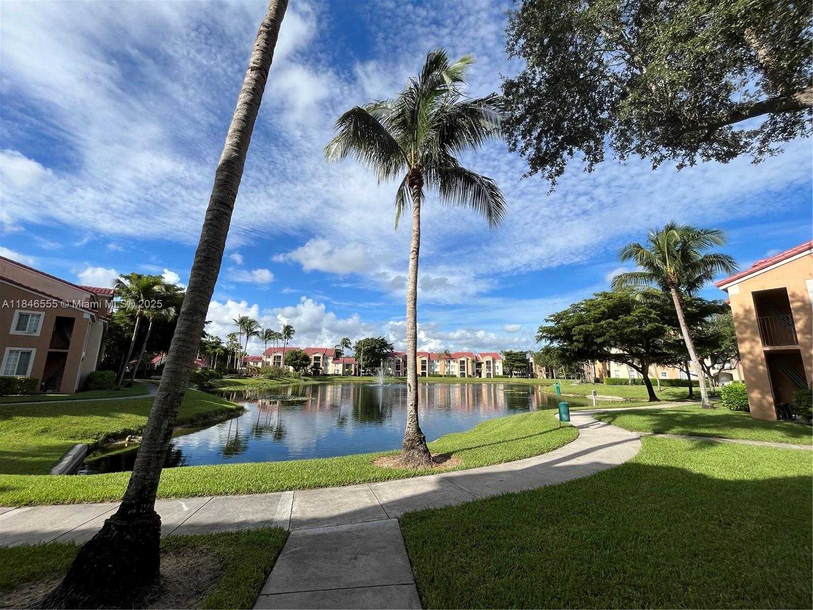 Small Image of 2031 RENAISSANCE BLVD #308, Miramar Number 14
