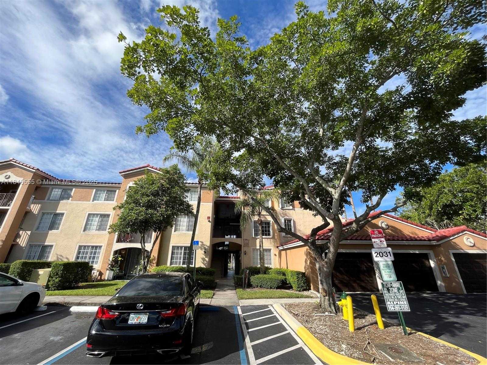 Small Image of 2031 RENAISSANCE BLVD #308, Miramar Number 15