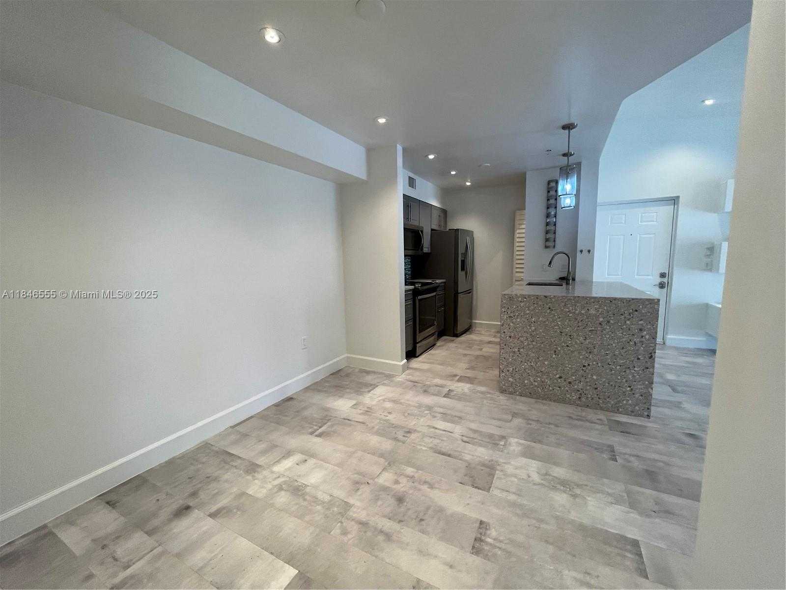 Small Image of 2031 RENAISSANCE BLVD #308, Miramar Number 5
