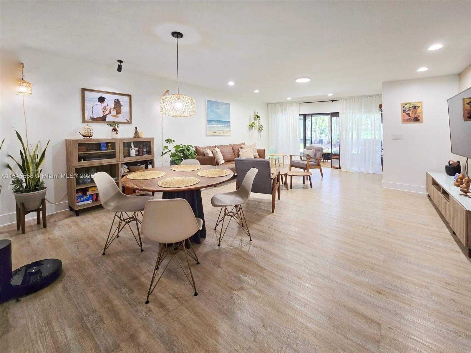 Small Image of 20466 NORTH EAST 34TH CT #1, Aventura Number 11