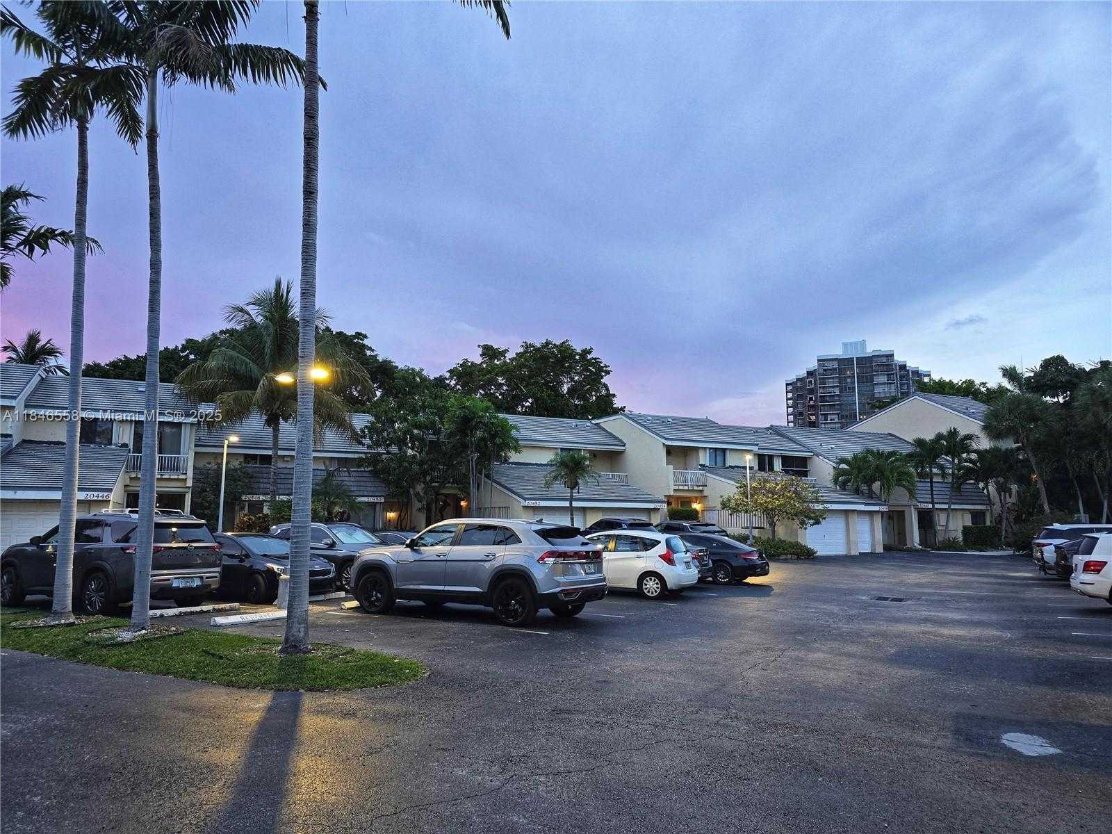 Small Image of 20466 NORTH EAST 34TH CT #1, Aventura Number 6