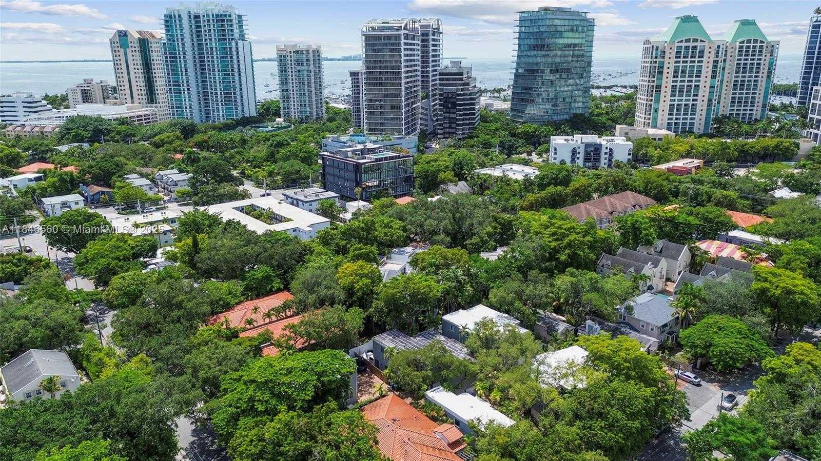Small Image of 3128 CENTER ST #3, Miami Number 20