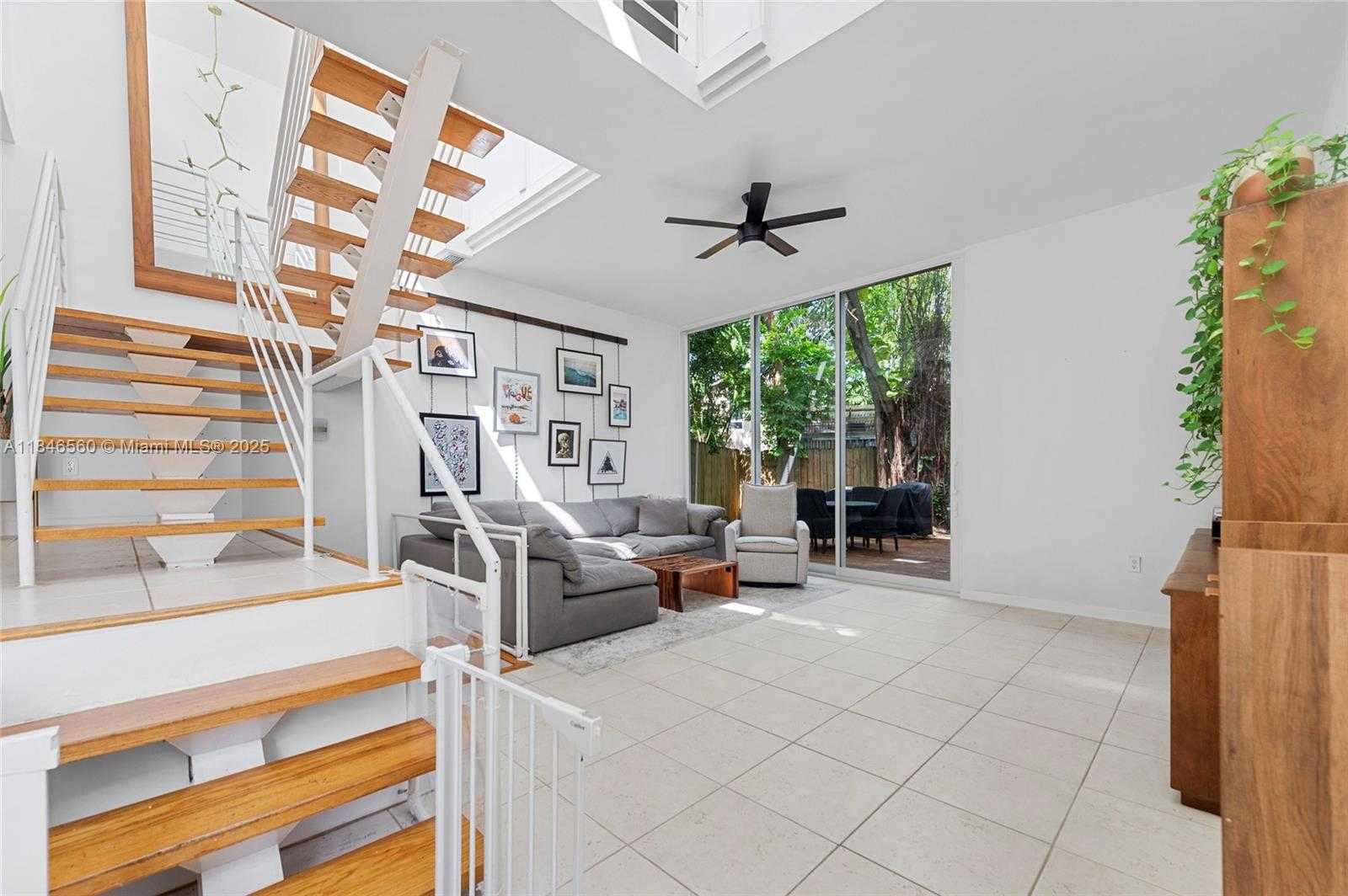 Small Image of 3128 CENTER ST #3, Miami Number 3