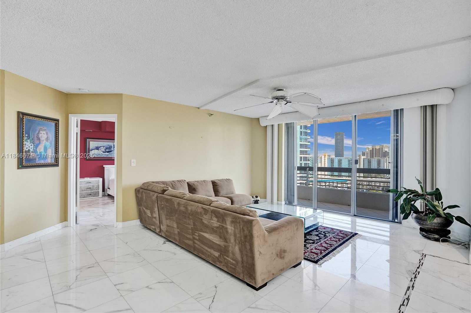 Small Image of 19101 MYSTIC POINTE DR #1711, Aventura Number 12