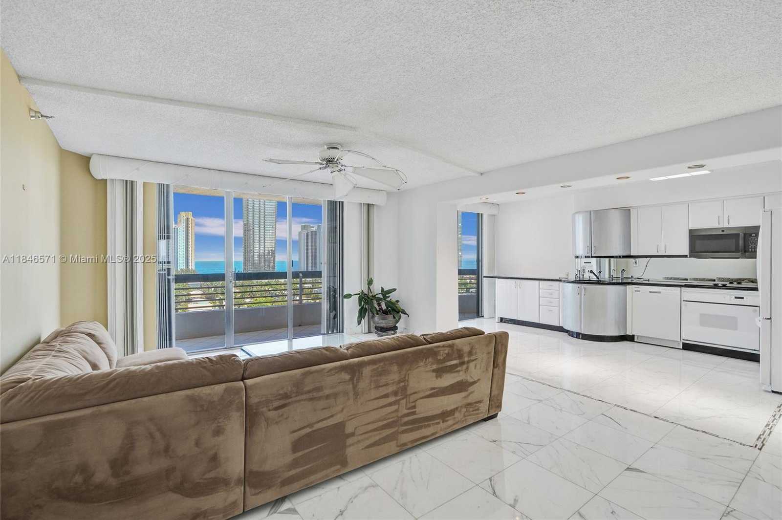Small Image of 19101 MYSTIC POINTE DR #1711, Aventura Number 15