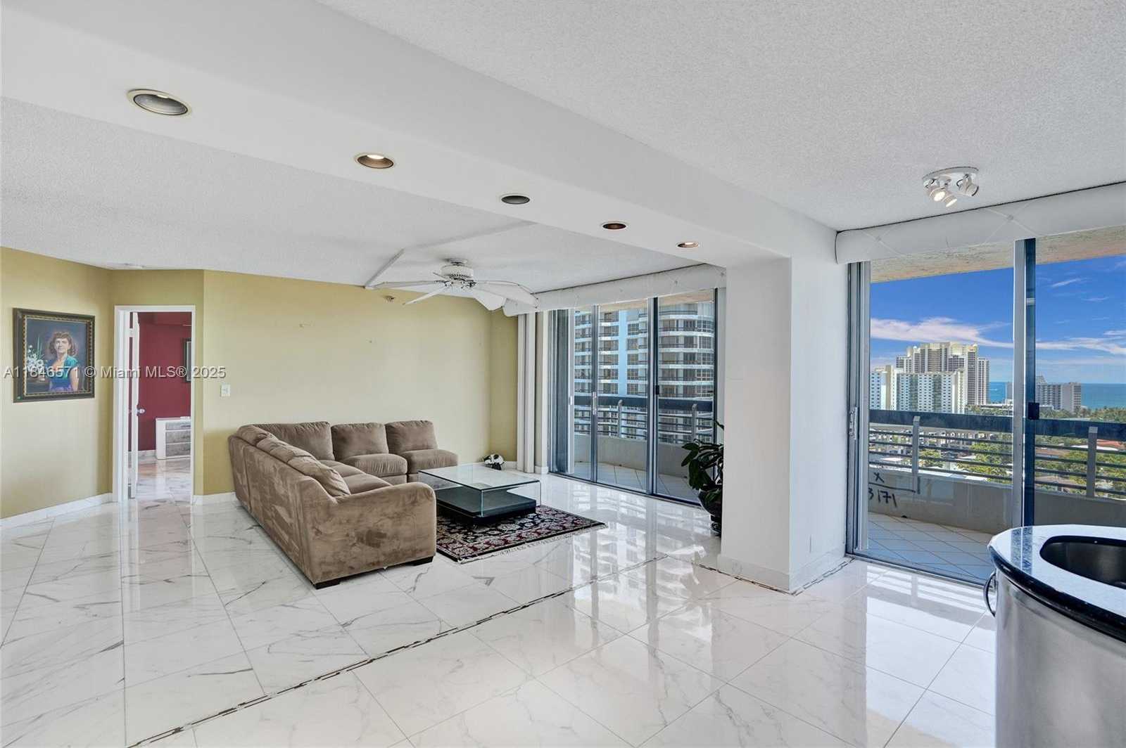 Small Image of 19101 MYSTIC POINTE DR #1711, Aventura Number 16