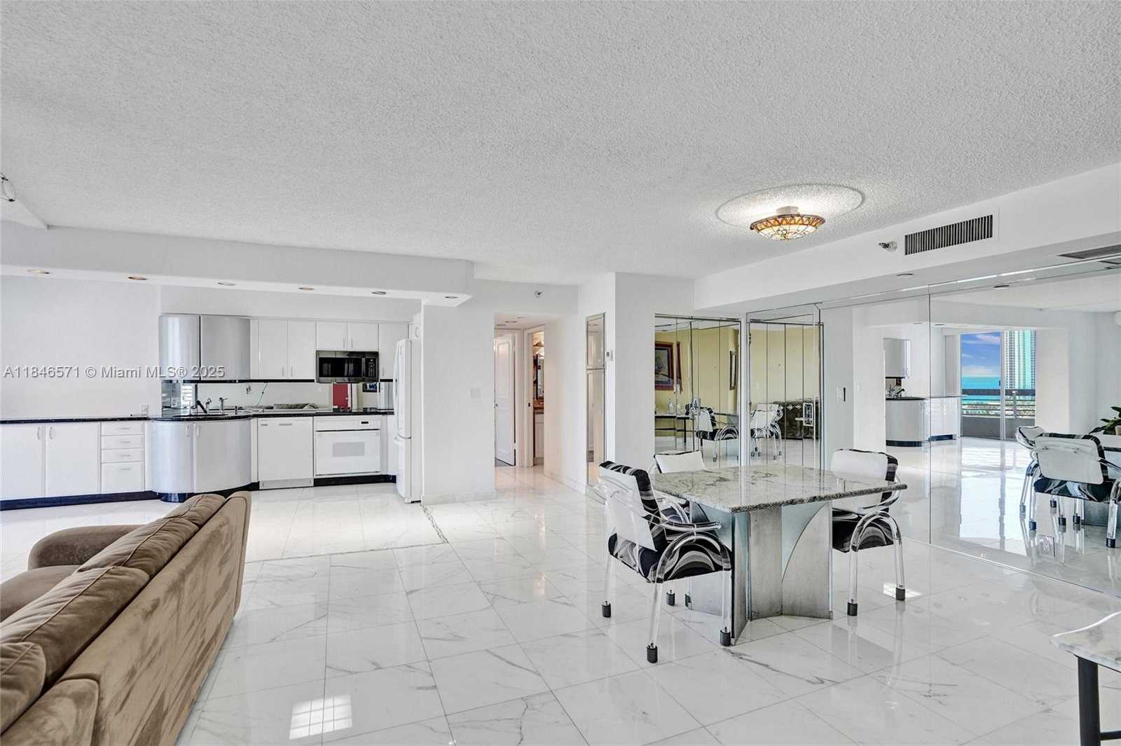 Small Image of 19101 MYSTIC POINTE DR #1711, Aventura Number 17