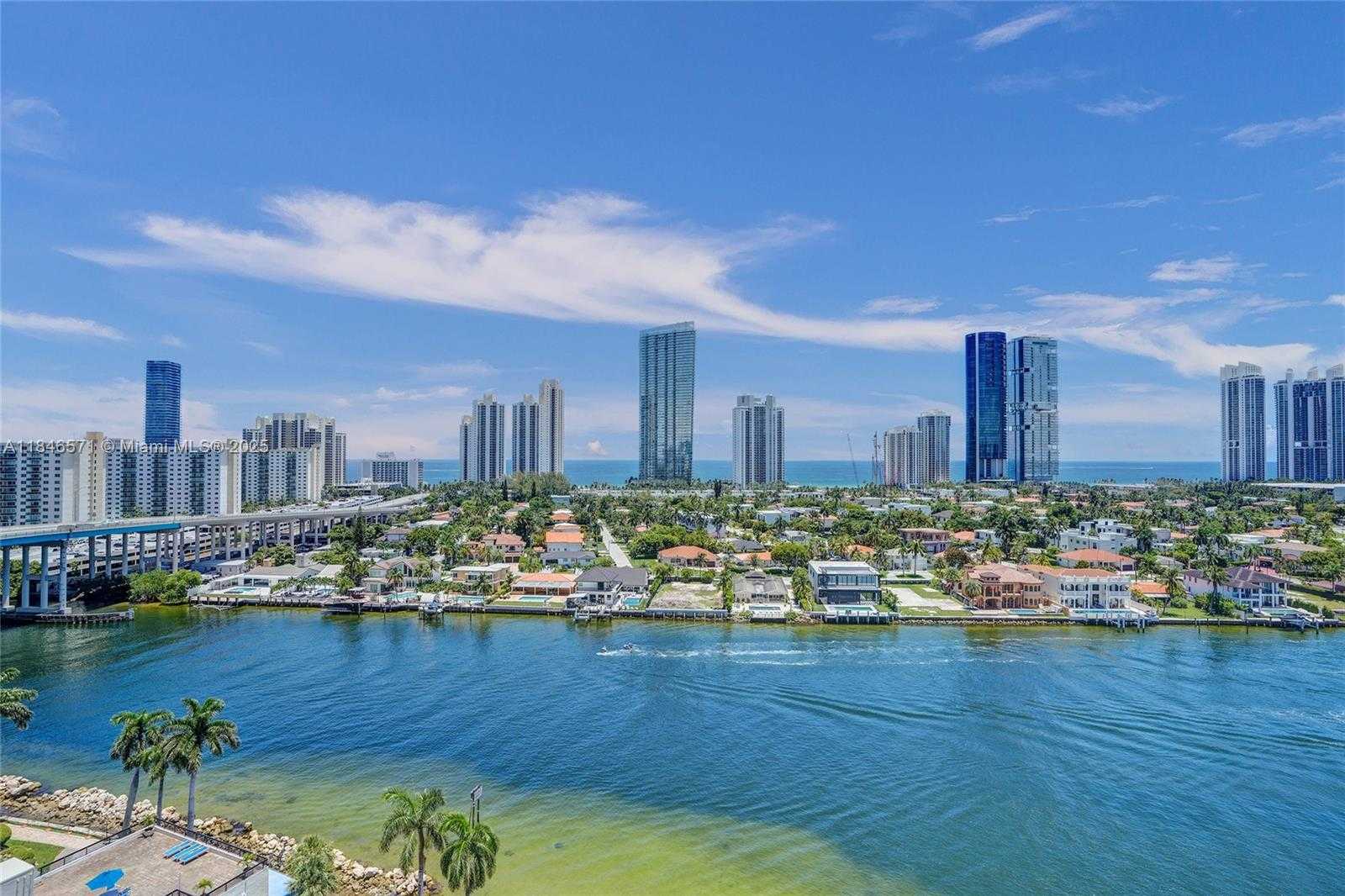 Small Image of 19101 MYSTIC POINTE DR #1711, Aventura Number 2