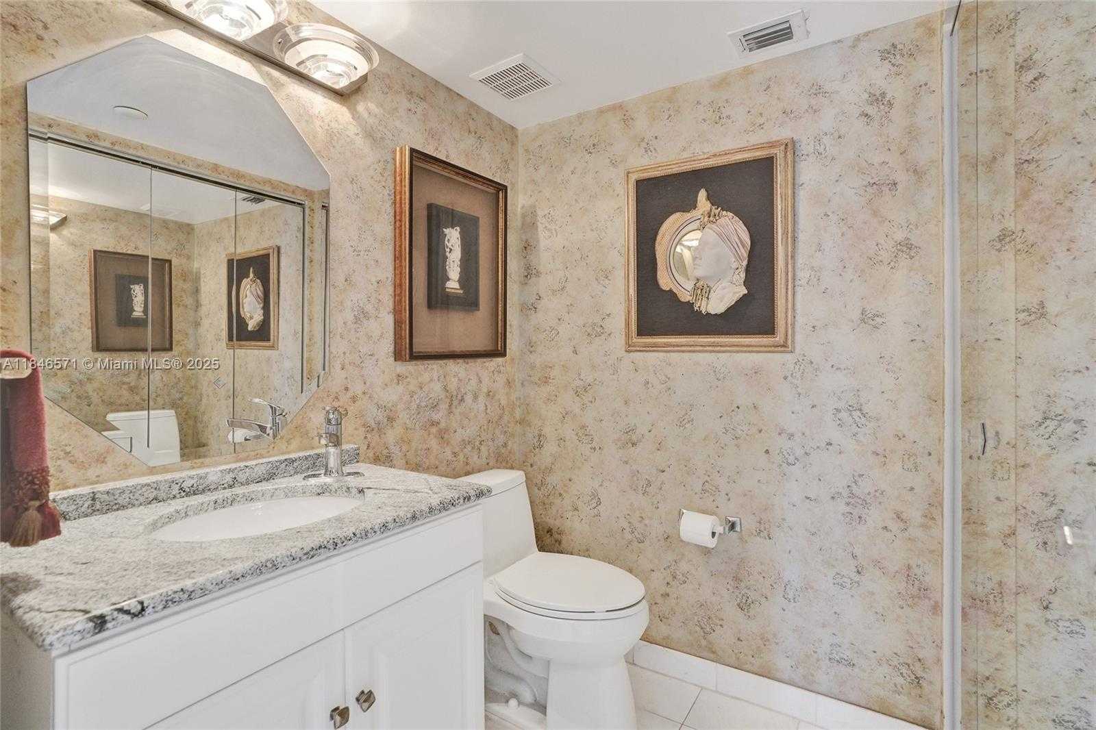 Small Image of 19101 MYSTIC POINTE DR #1711, Aventura Number 24