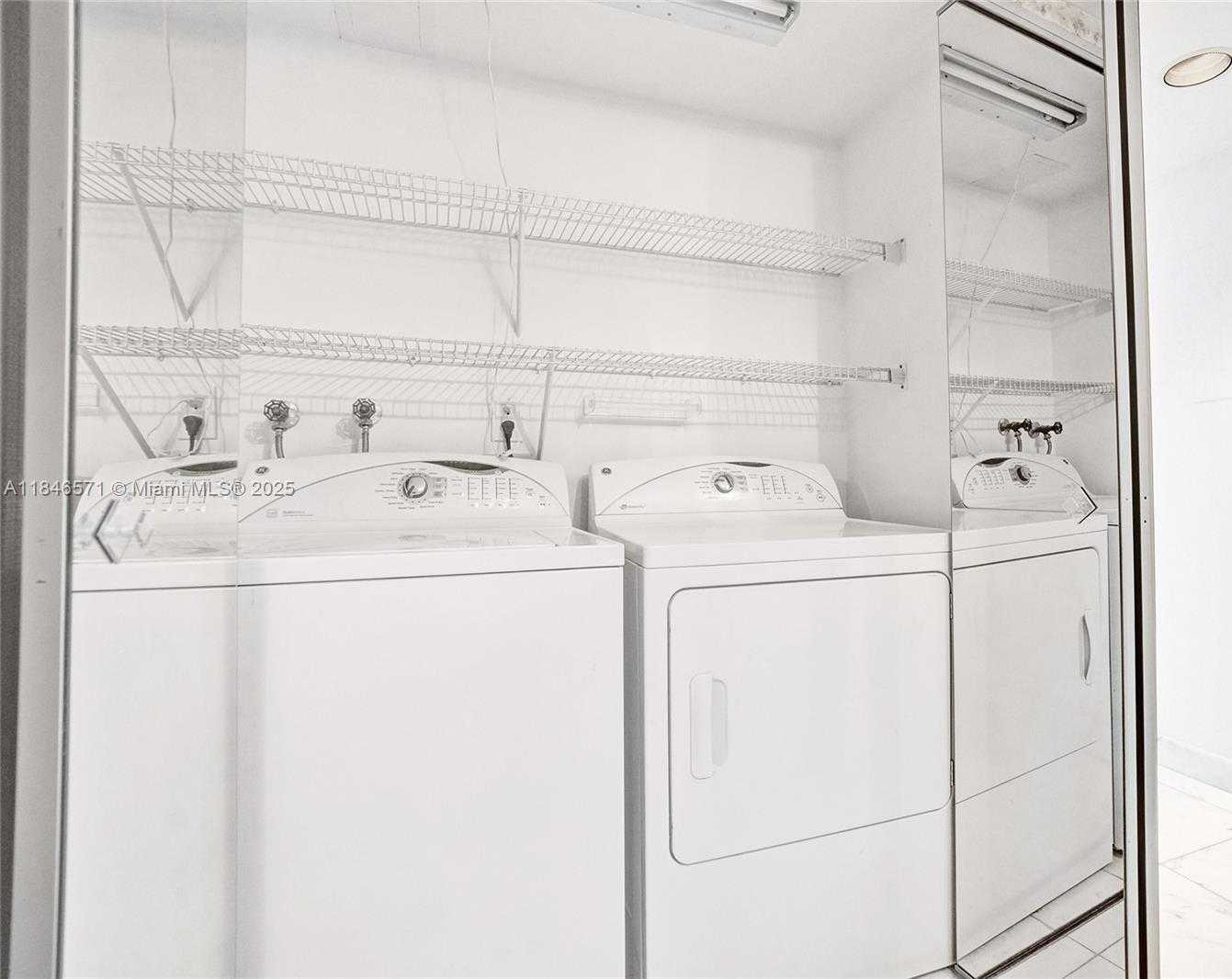 Small Image of 19101 MYSTIC POINTE DR #1711, Aventura Number 25