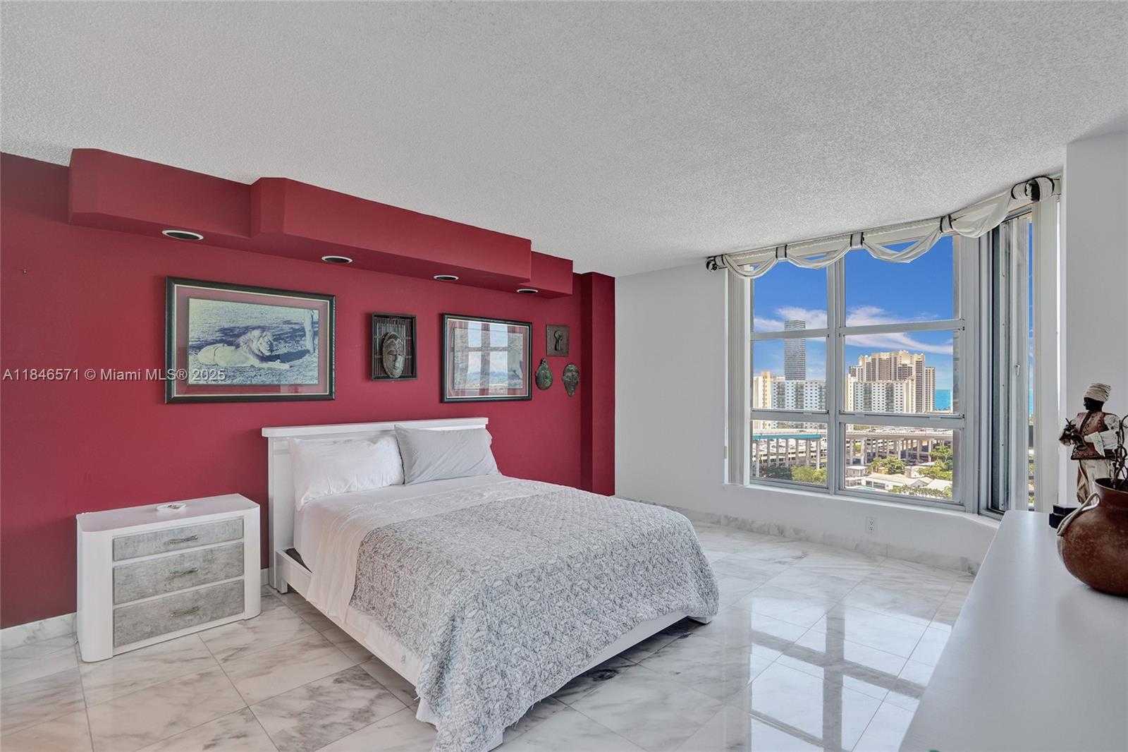 Small Image of 19101 MYSTIC POINTE DR #1711, Aventura Number 38