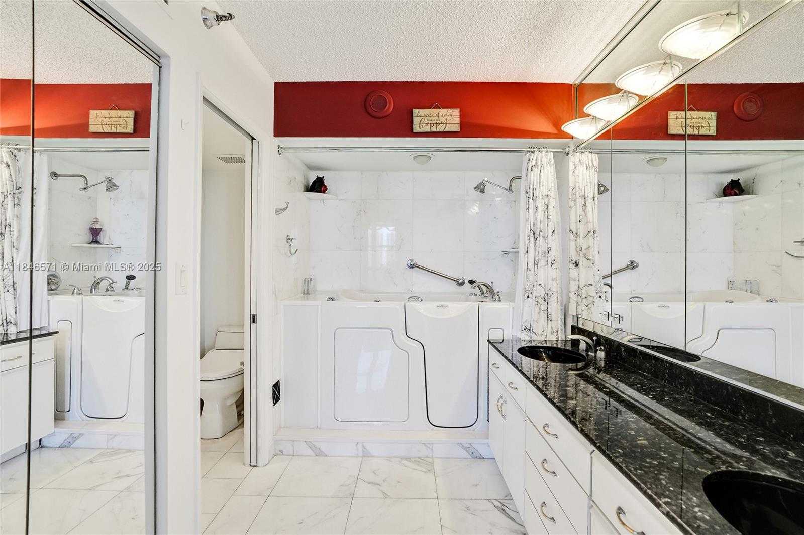 Small Image of 19101 MYSTIC POINTE DR #1711, Aventura Number 44