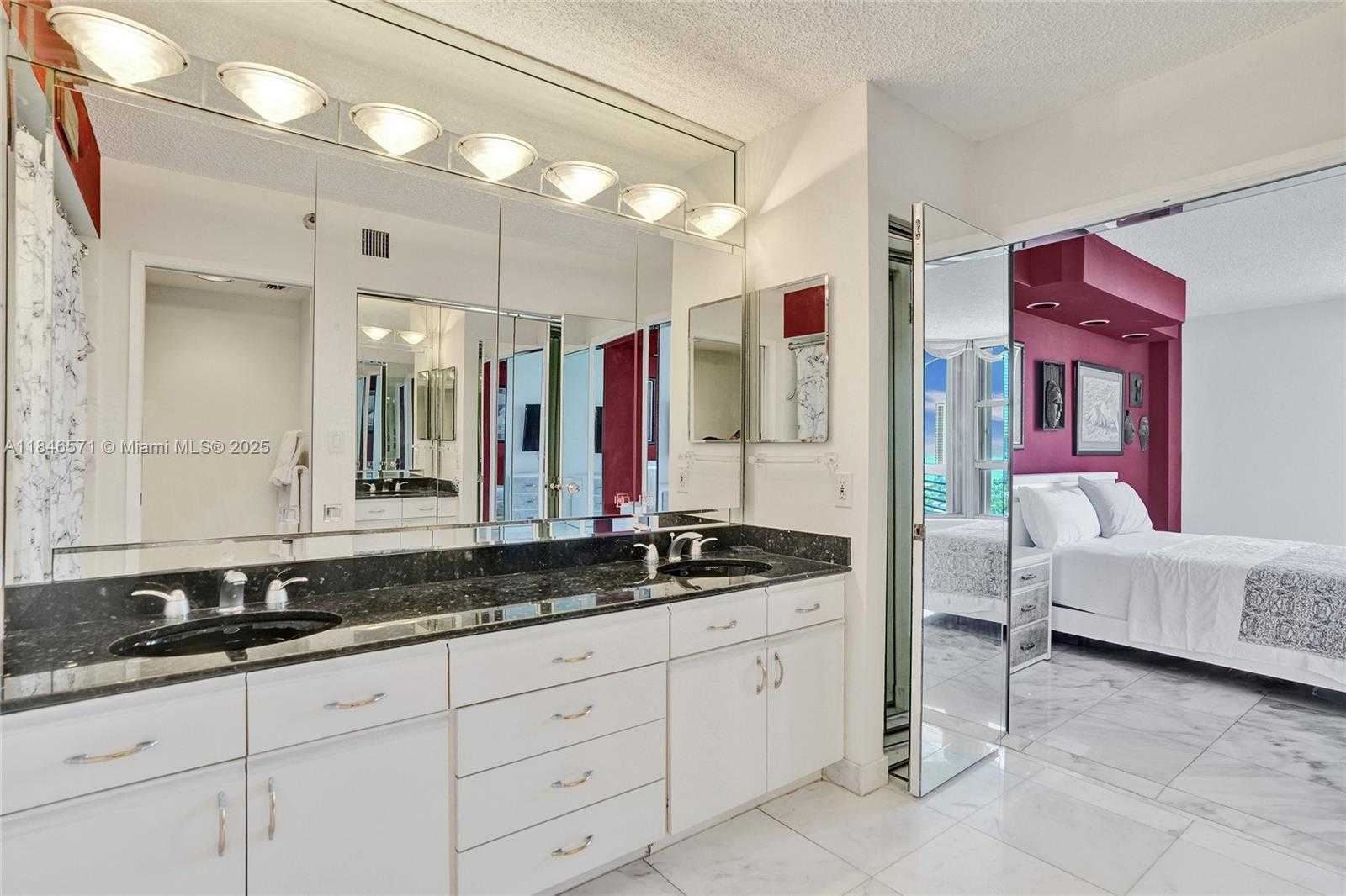 Small Image of 19101 MYSTIC POINTE DR #1711, Aventura Number 46