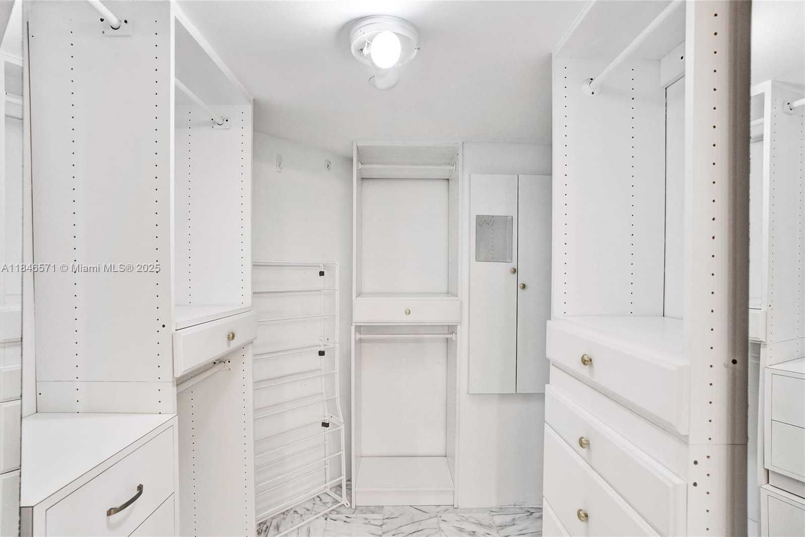 Small Image of 19101 MYSTIC POINTE DR #1711, Aventura Number 48