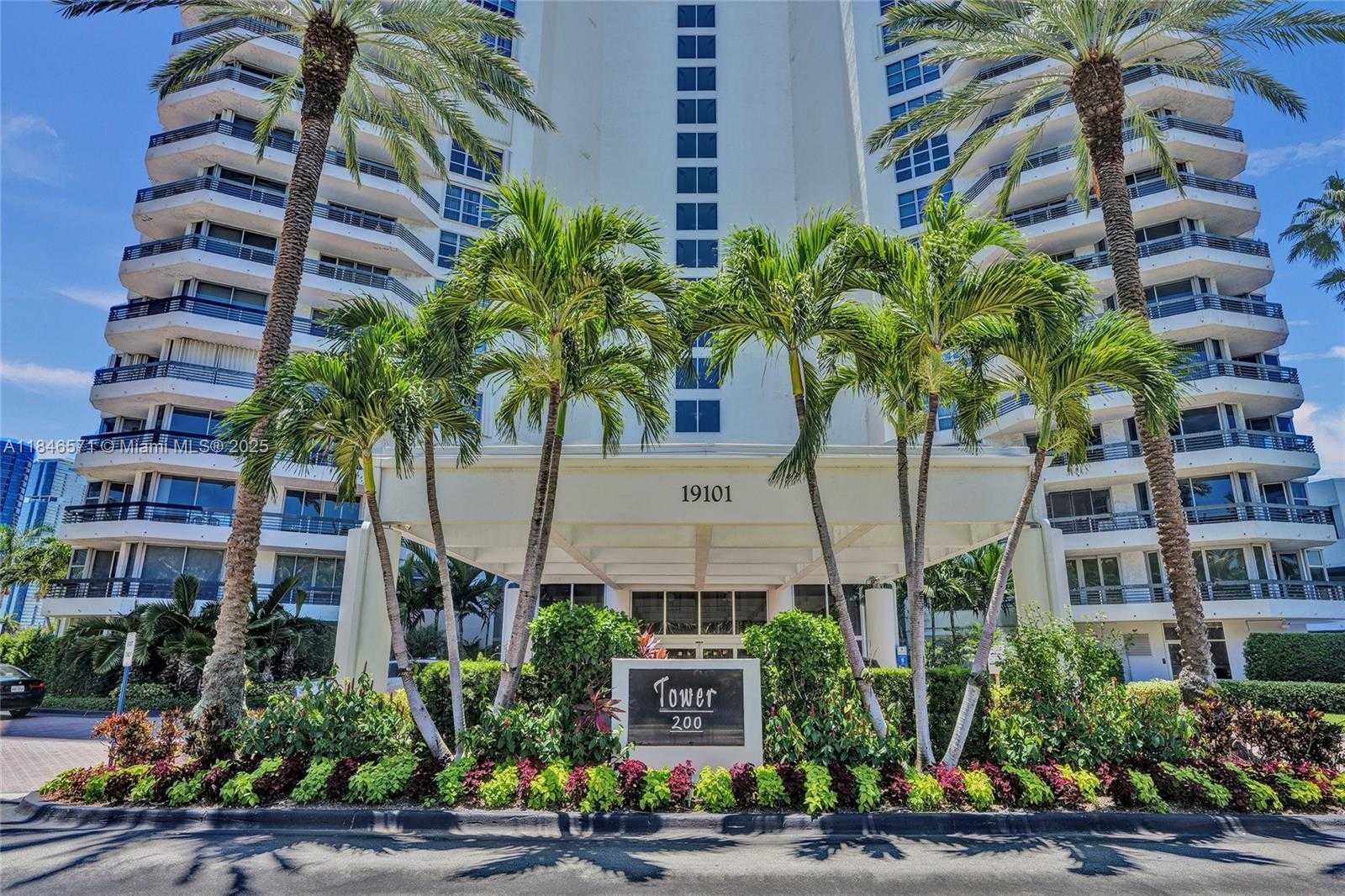 Small Image of 19101 MYSTIC POINTE DR #1711, Aventura Number 49
