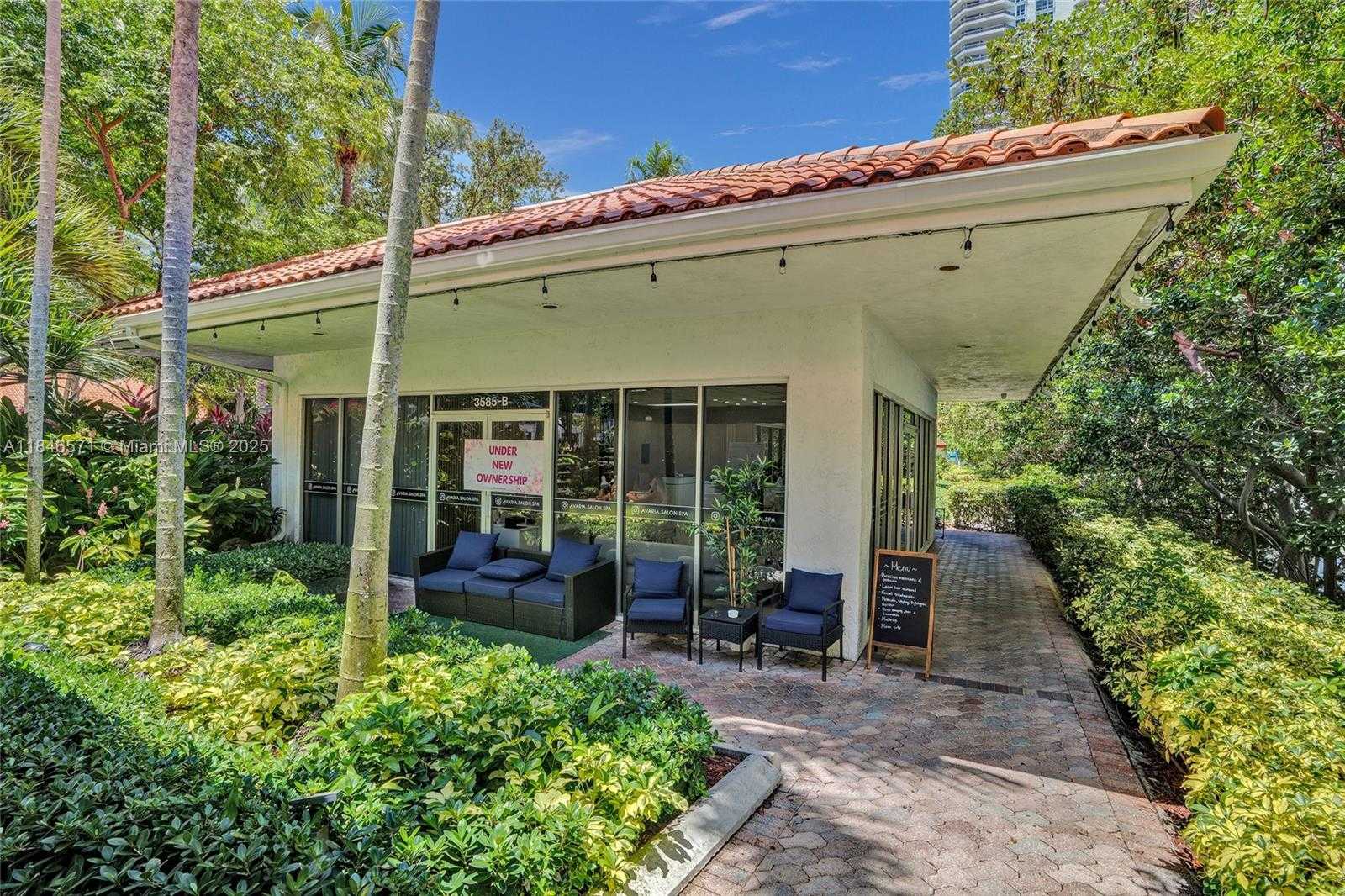 Small Image of 19101 MYSTIC POINTE DR #1711, Aventura Number 52