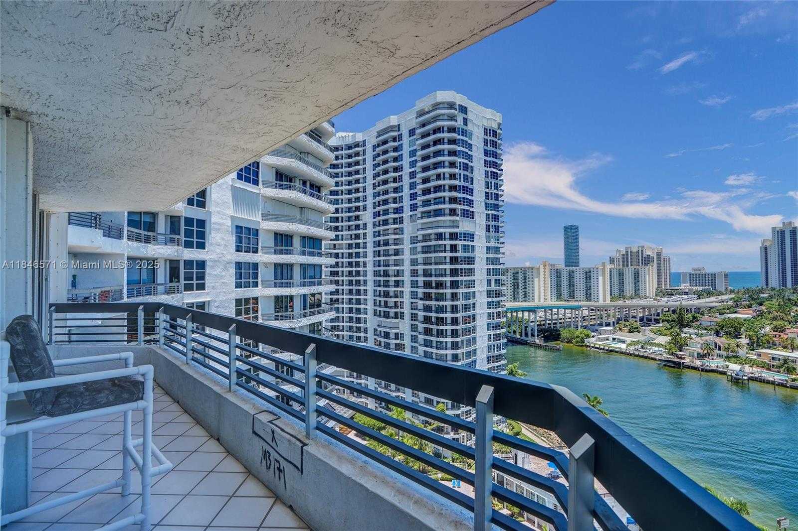 Small Image of 19101 MYSTIC POINTE DR #1711, Aventura Number 7