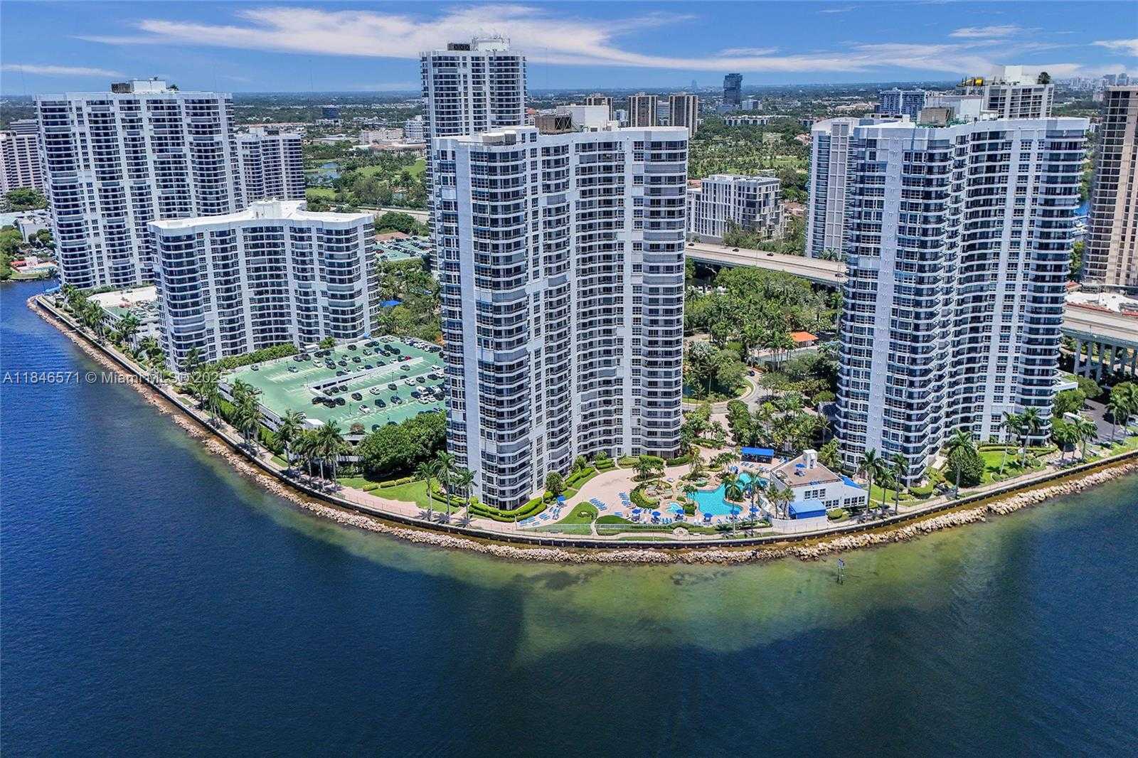 Small Image of 19101 MYSTIC POINTE DR #1711, Aventura Number 71
