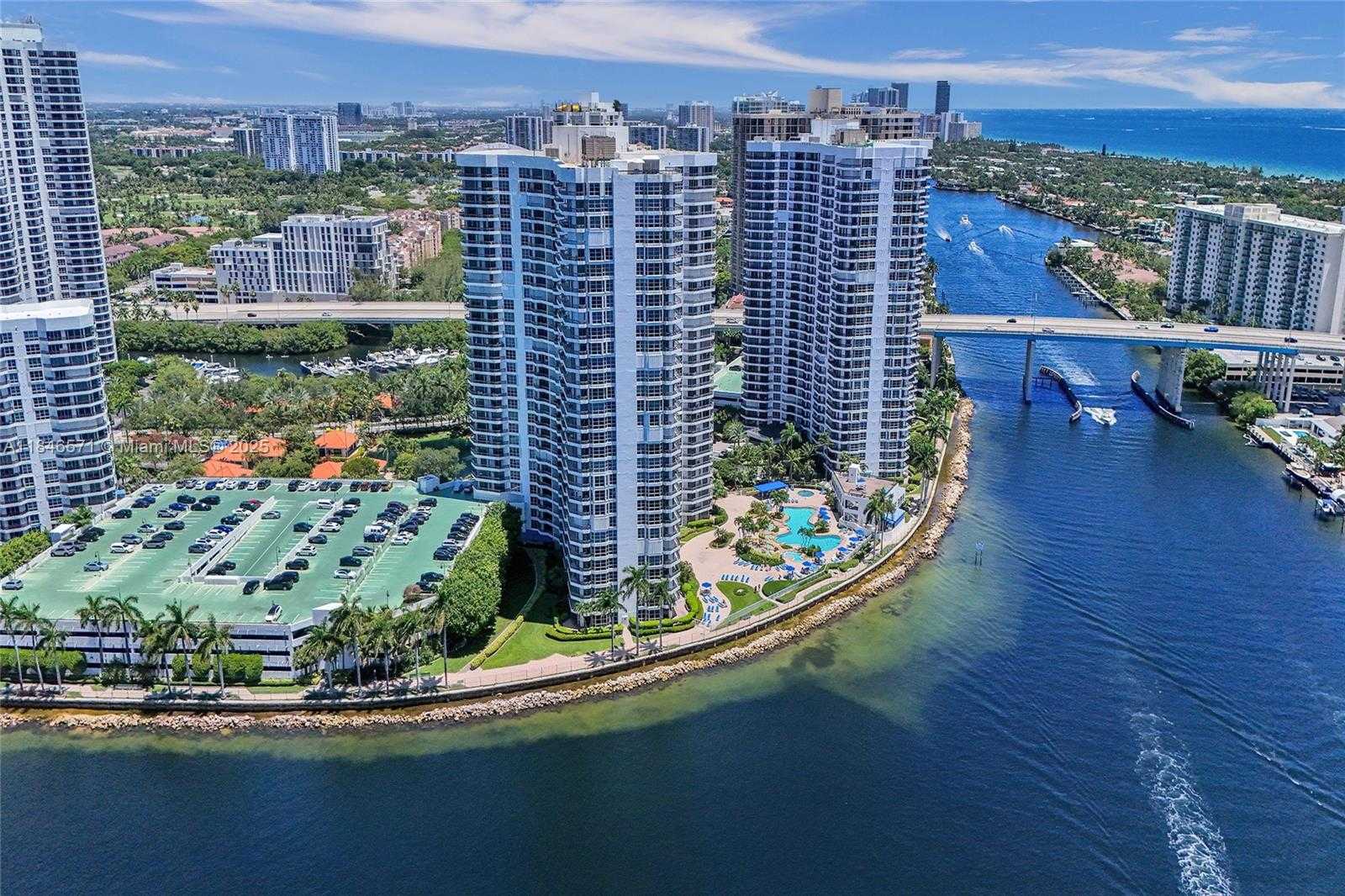 Small Image of 19101 MYSTIC POINTE DR #1711, Aventura Number 73