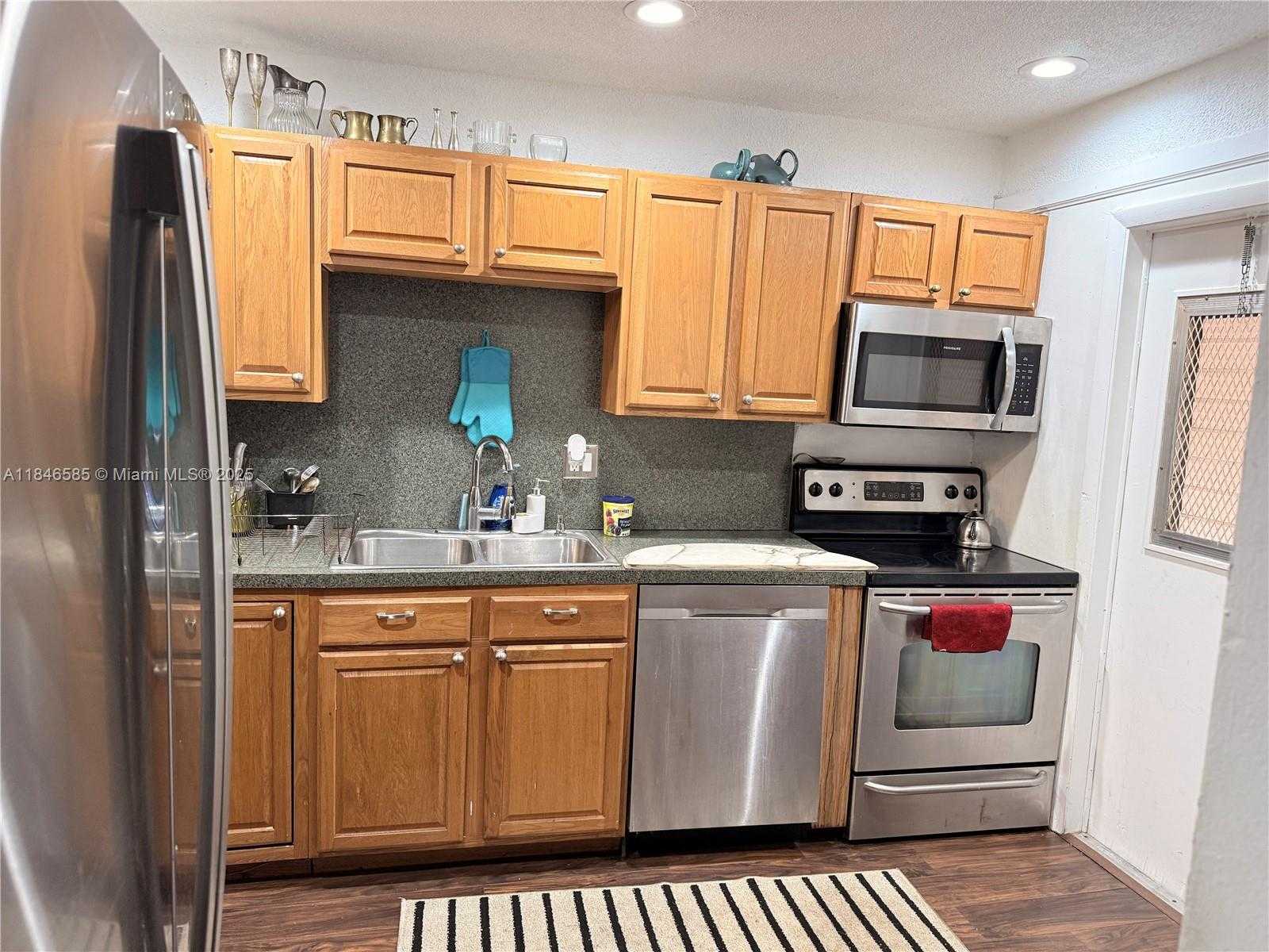 Small Image of 215 SOUTH EAST 3RD AVE #102C, Hallandale Beach Number 3