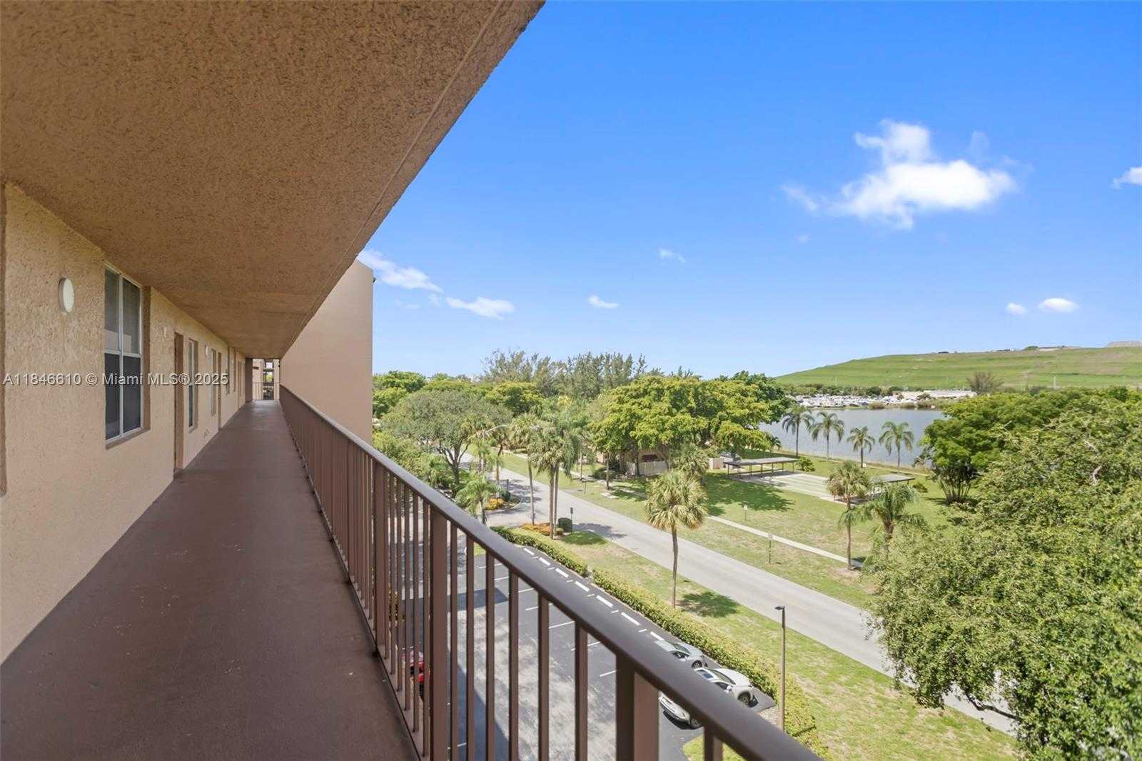 Small Image of 4570 NORTH WEST 18TH AVE #606, Deerfield Beach Number 19