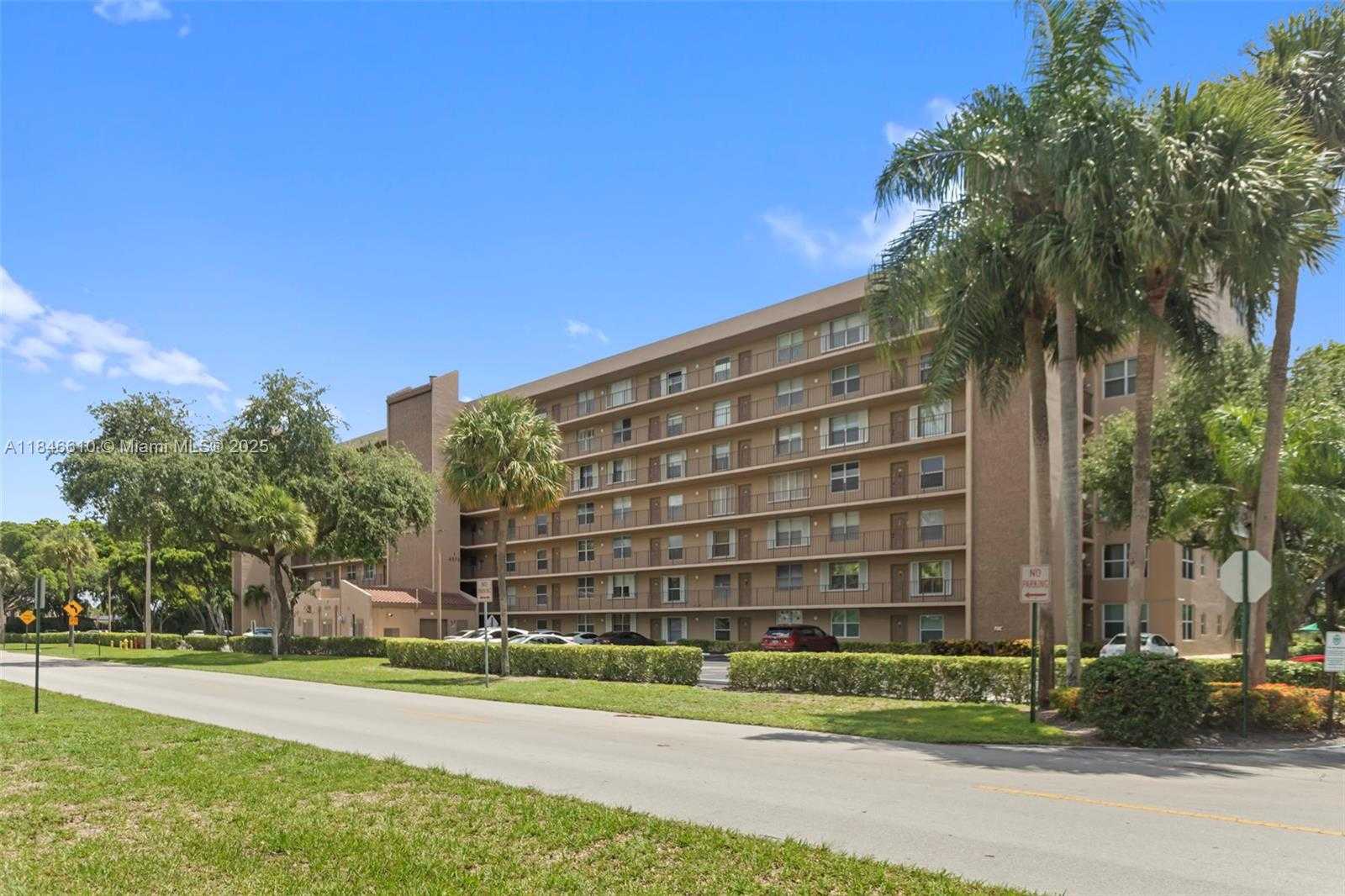 Small Image of 4570 NORTH WEST 18TH AVE #606, Deerfield Beach Number 28