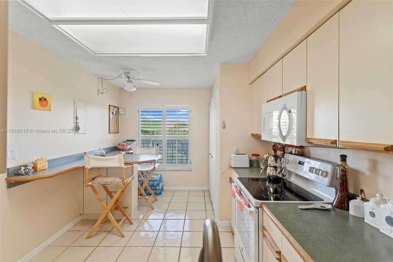 Small Image of 4570 NORTH WEST 18TH AVE #606, Deerfield Beach Number 4