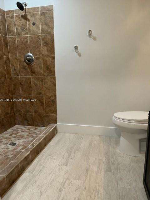Small Image of 447 LAKEVIEW DRIVE #5, Weston Number 14