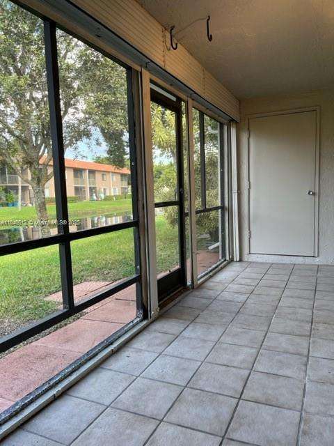 Small Image of 447 LAKEVIEW DRIVE #5, Weston Number 19