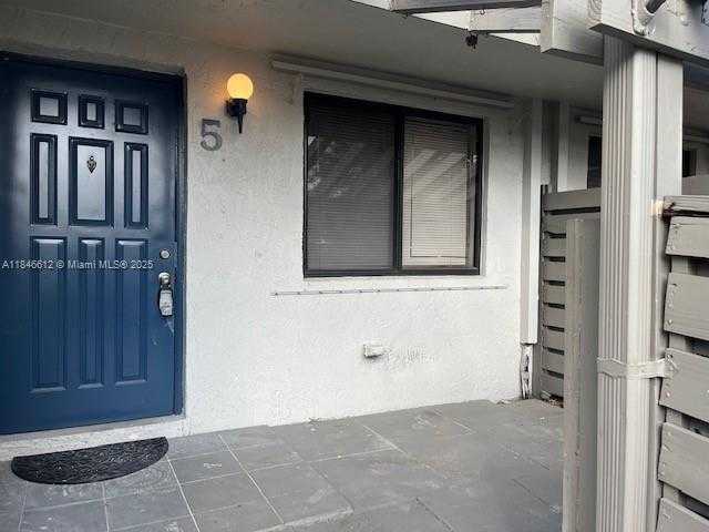 Small Image of 447 LAKEVIEW DRIVE #5, Weston Number 2