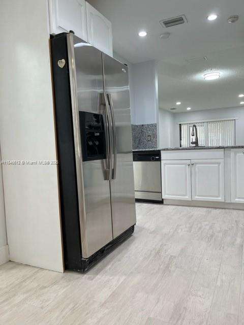 Small Image of 447 LAKEVIEW DRIVE #5, Weston Number 8