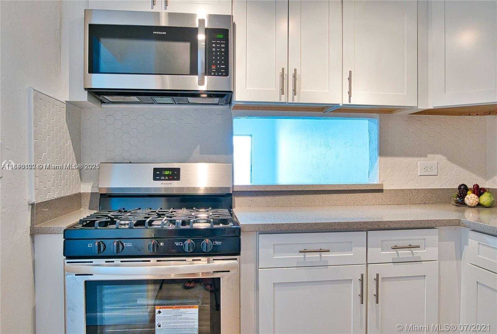 Small Image of 6890 NORTH KENDALL DR #B406, Pinecrest Number 2