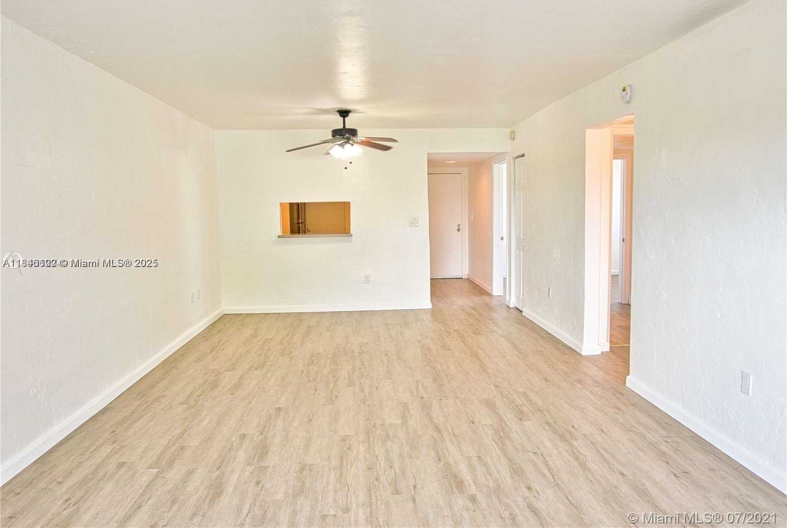Small Image of 6890 NORTH KENDALL DR #B406, Pinecrest Number 3