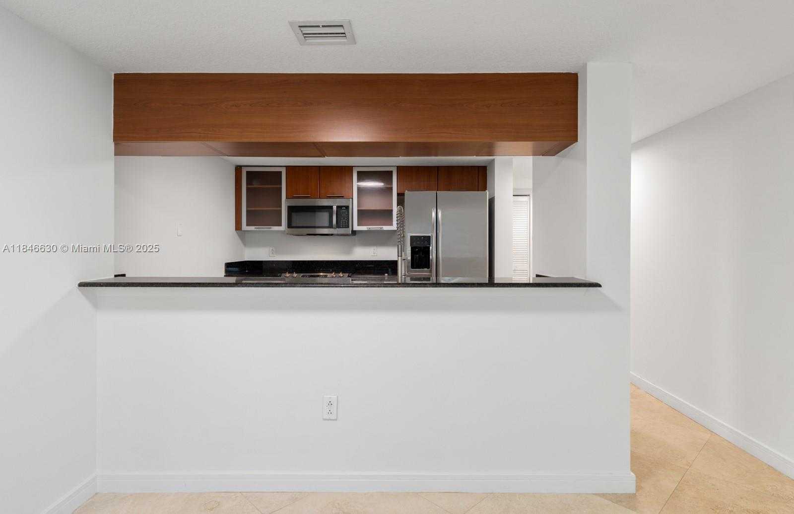 Small Image of 1800 NORTH BAYSHORE DR #2511, Miami Number 10