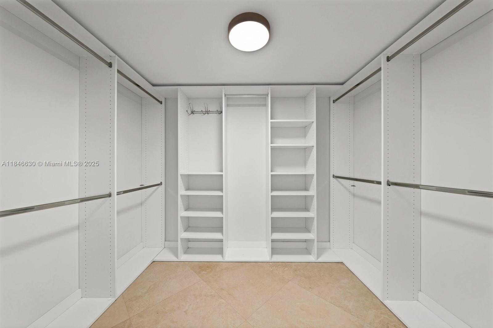 Small Image of 1800 NORTH BAYSHORE DR #2511, Miami Number 16