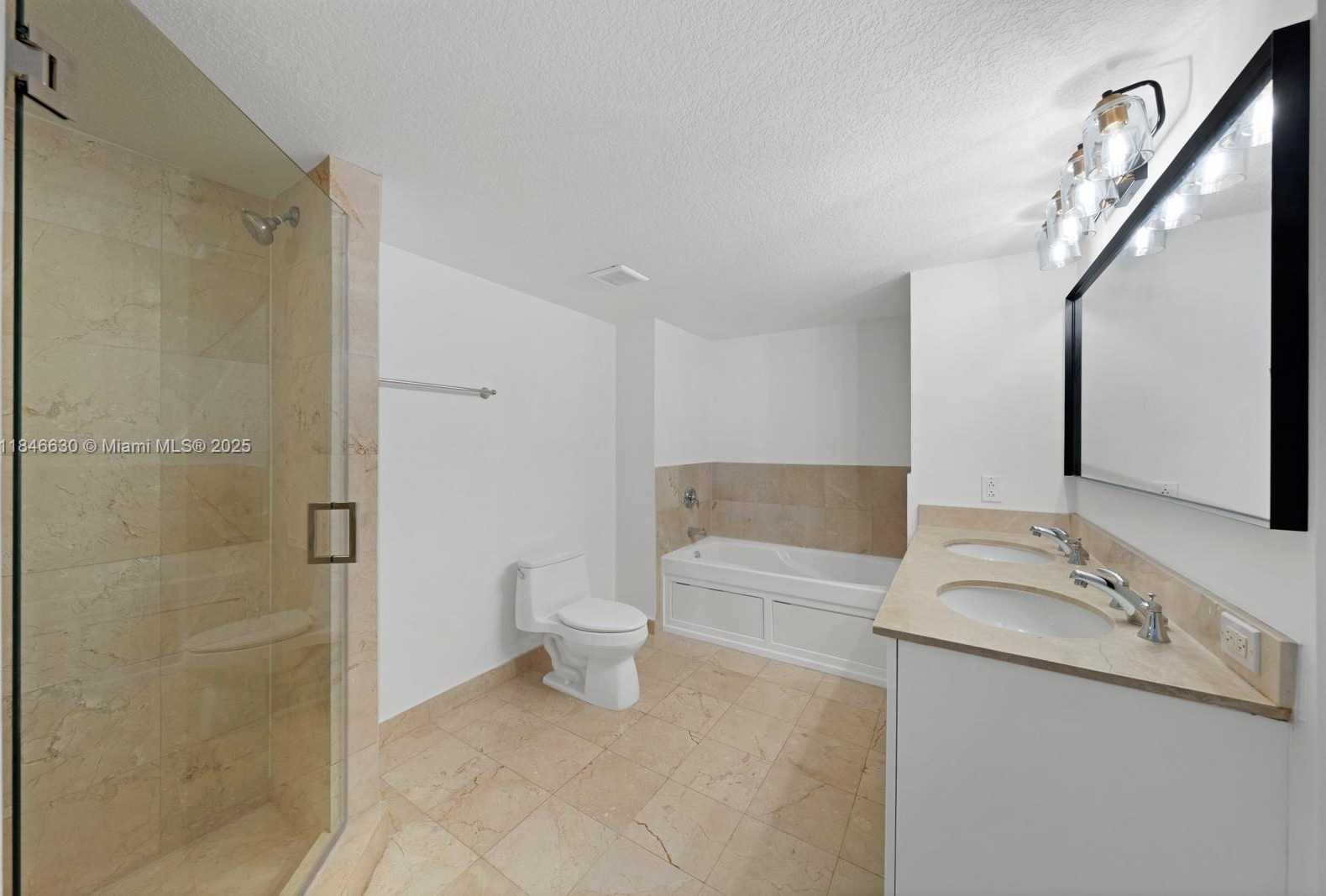 Small Image of 1800 NORTH BAYSHORE DR #2511, Miami Number 18
