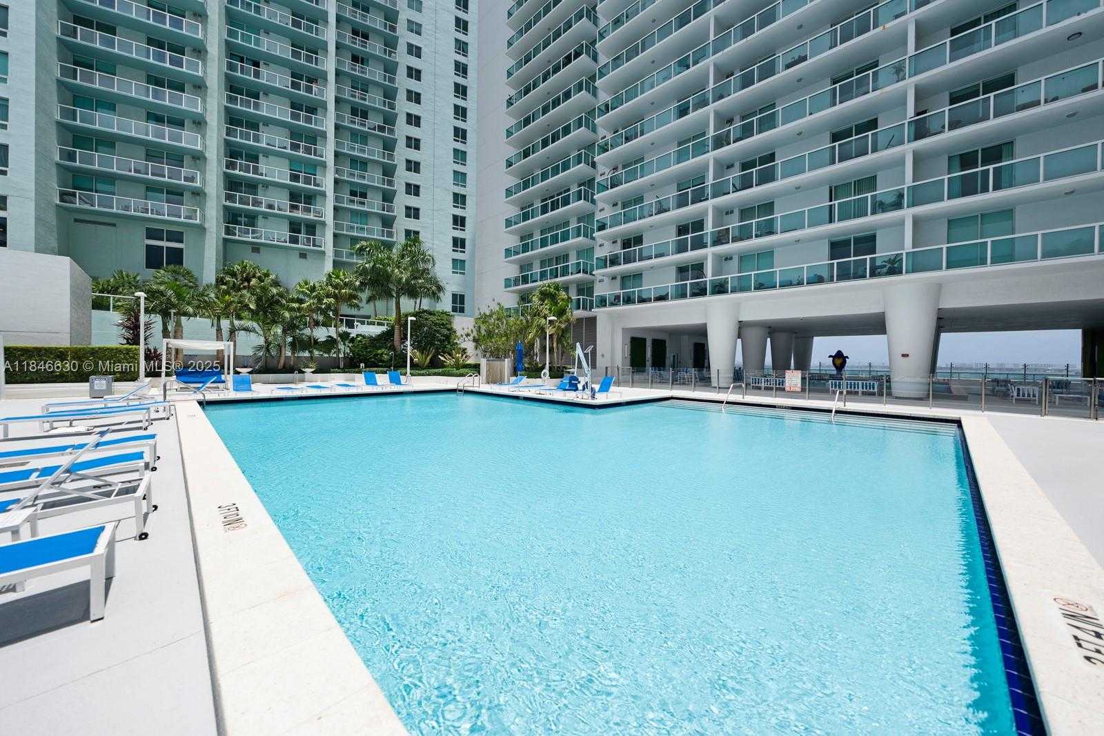 Small Image of 1800 NORTH BAYSHORE DR #2511, Miami Number 22