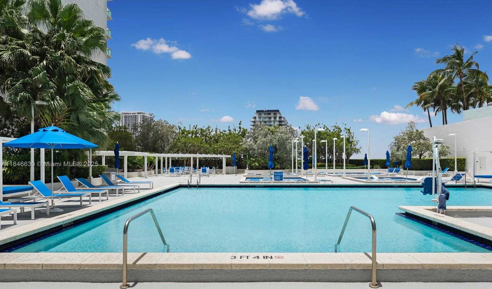 Small Image of 1800 NORTH BAYSHORE DR #2511, Miami Number 24