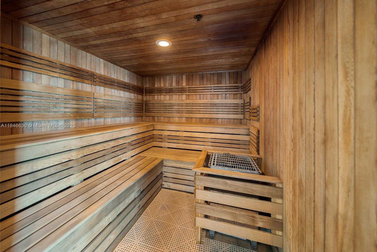 Small Image of 1800 NORTH BAYSHORE DR #2511, Miami Number 29
