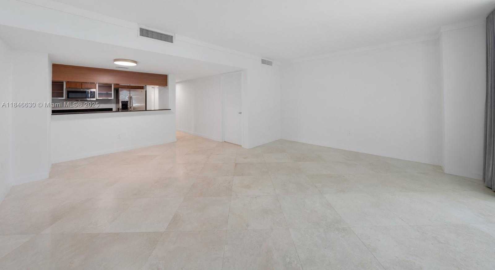 Small Image of 1800 NORTH BAYSHORE DR #2511, Miami Number 3