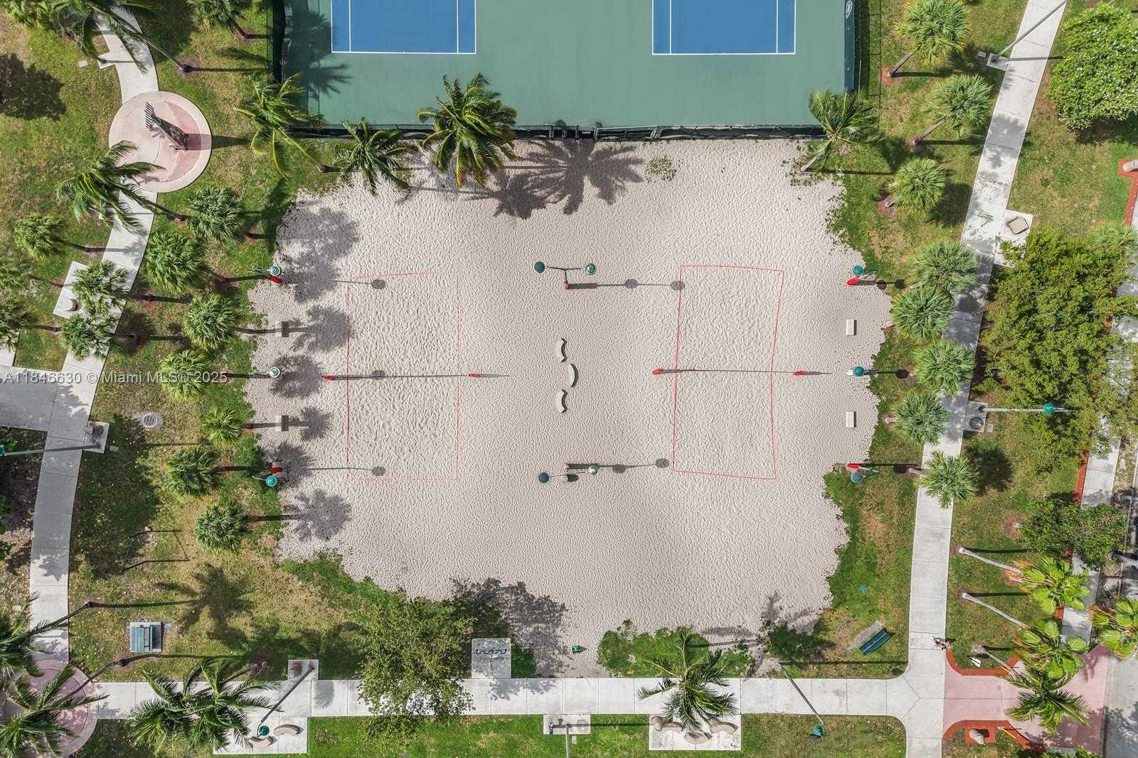 Small Image of 1800 NORTH BAYSHORE DR #2511, Miami Number 42