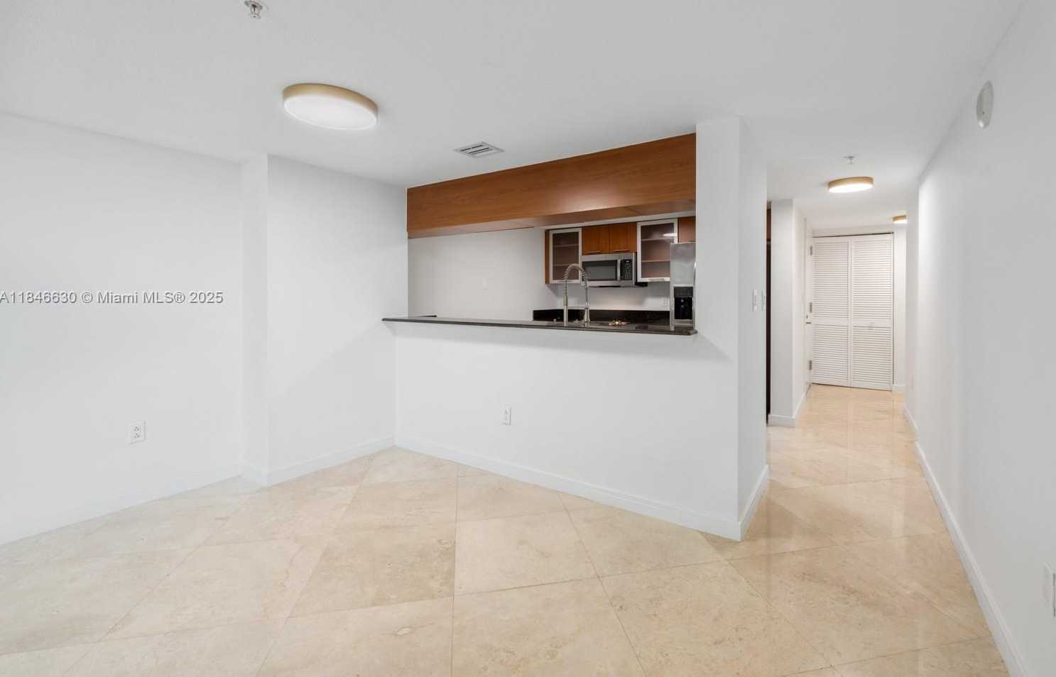 Small Image of 1800 NORTH BAYSHORE DR #2511, Miami Number 8