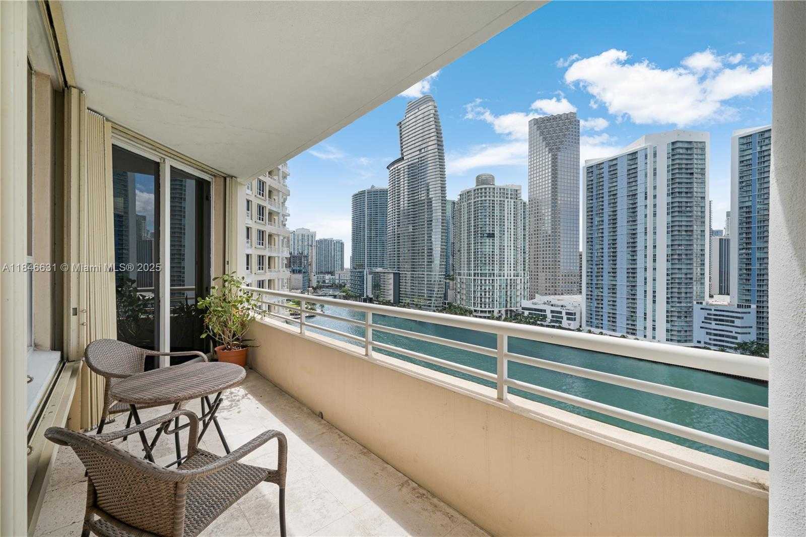 Small Image of 888 BRICKELL KEY DR #1912, Miami Number 11