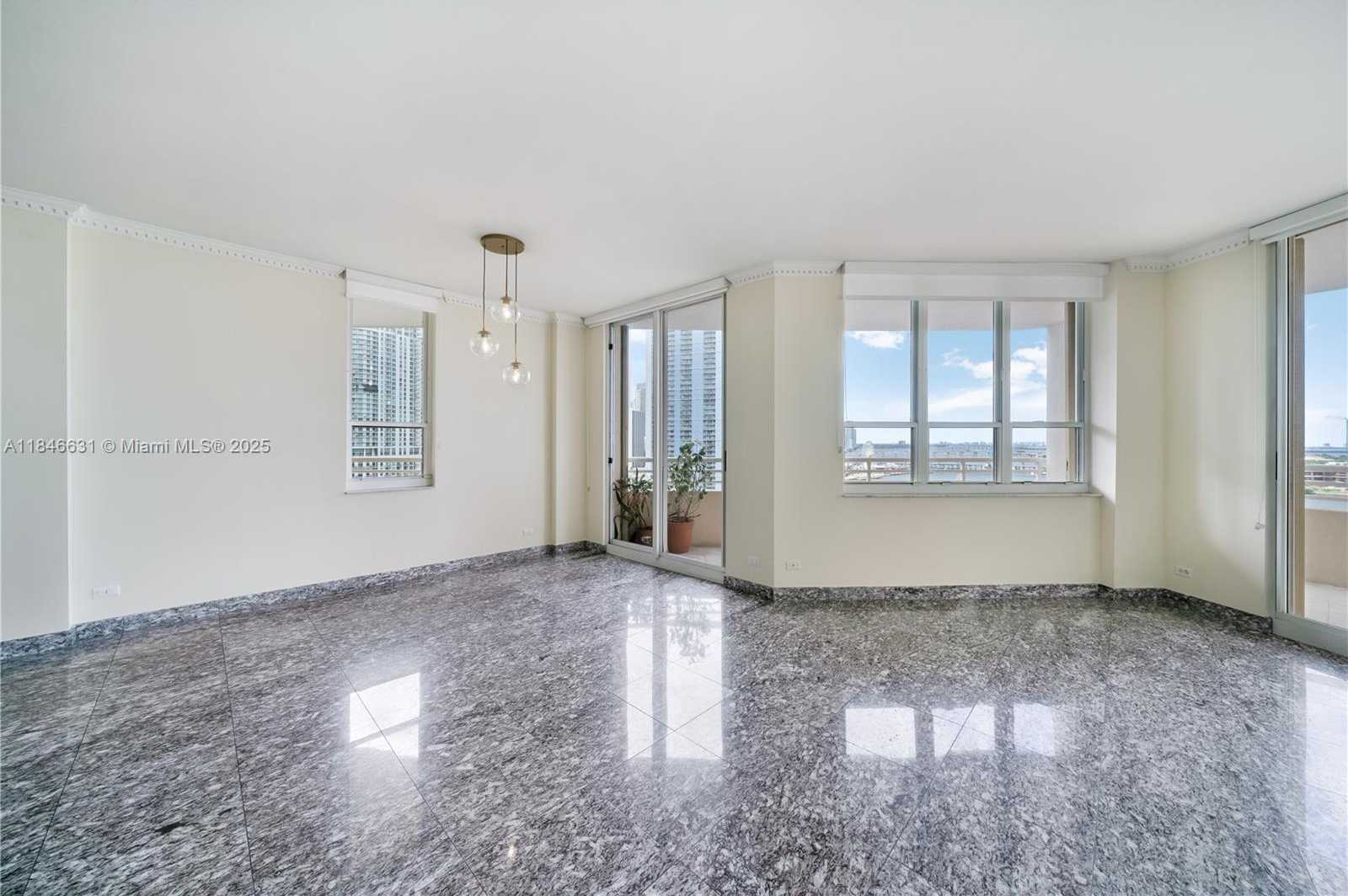 Small Image of 888 BRICKELL KEY DR #1912, Miami Number 17